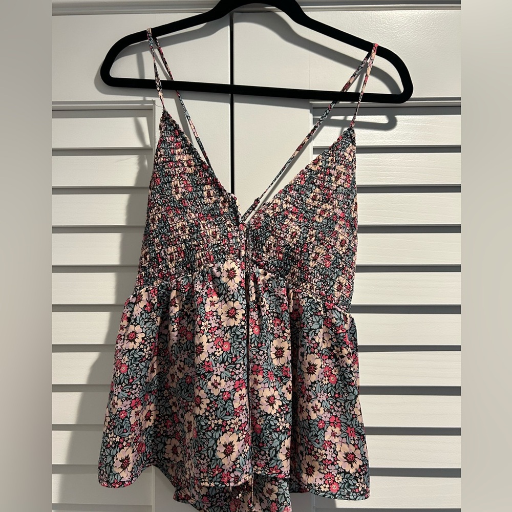 American Eagle Tank size XL